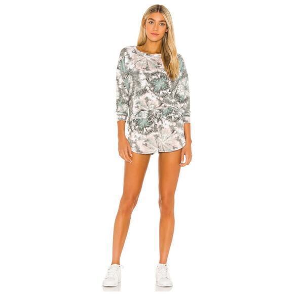 NEW Onzie x Revolve Lightweight Sweatshirt Size MEDIUM/LARGE Tie Dye‎ High Low - Picture 6 of 7
